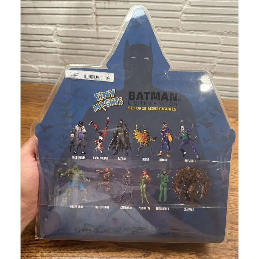 CultureFly Tiny Mights - Batman: Arkham Asylum LE - 12 Action‎ Figures -